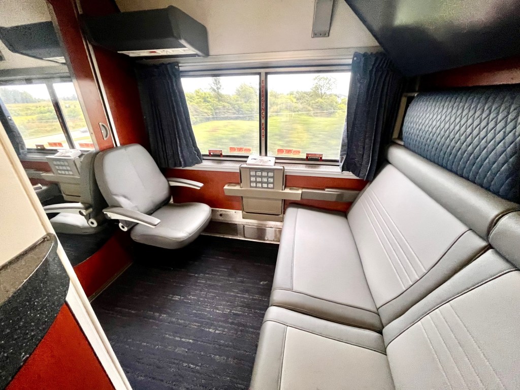 Amtrak roomette vs bedroom vs family&nbsp;bedroom