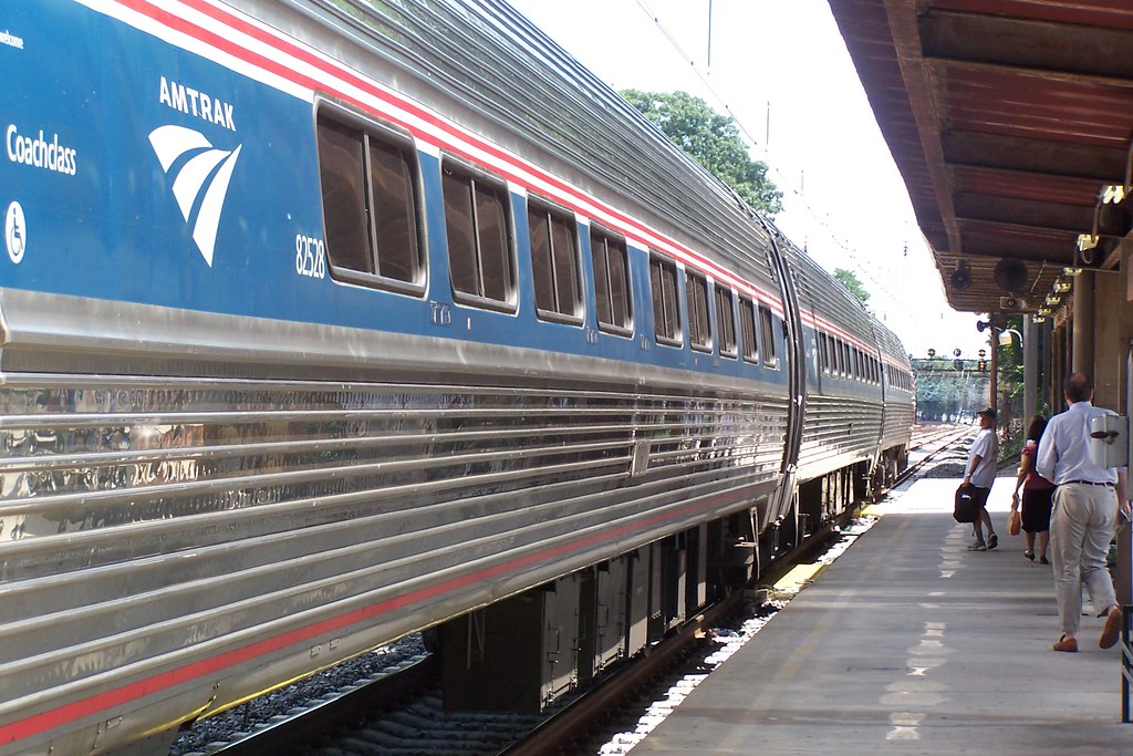 9 types of Amtrak train&nbsp;cars