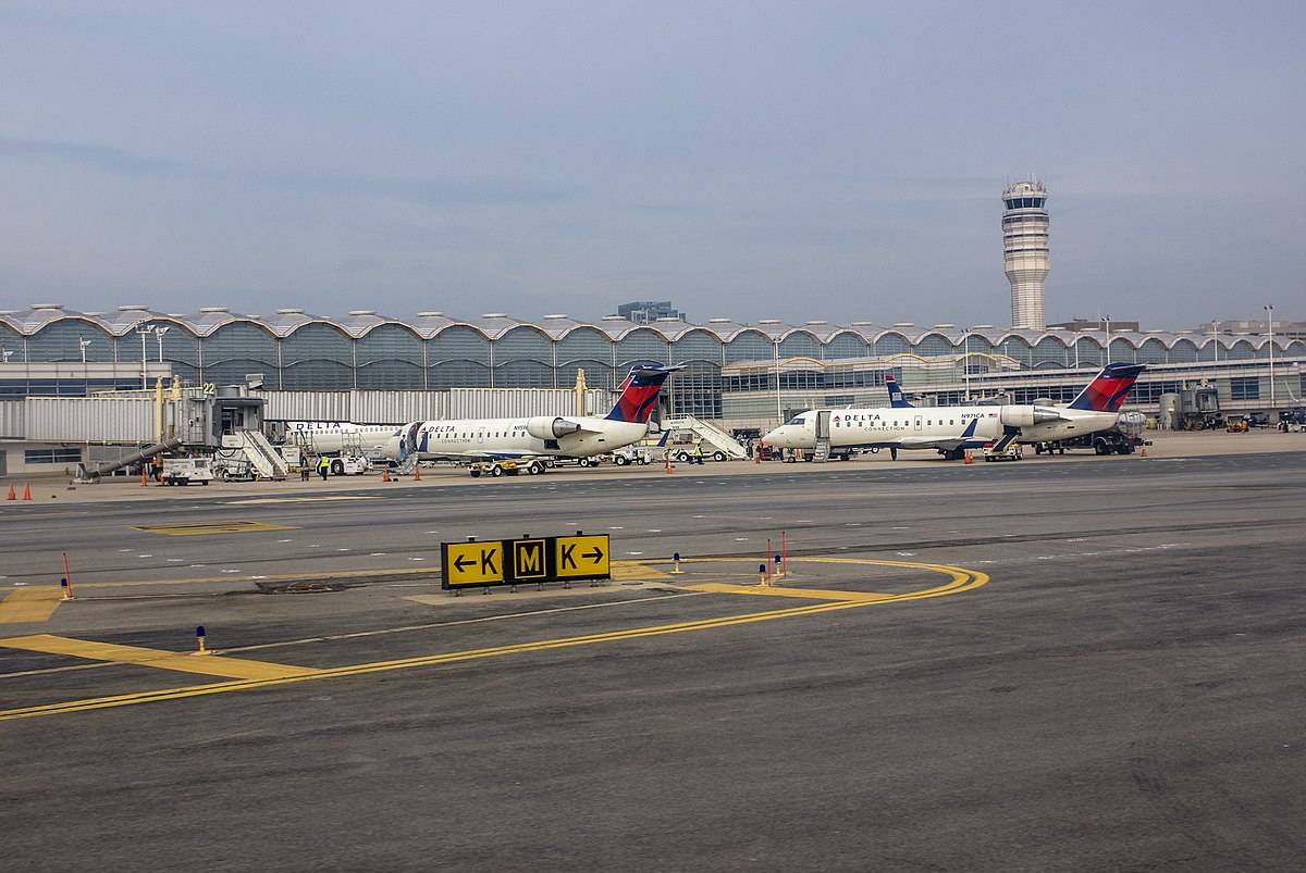 Northeast airports with the easiest connections to Amtrak