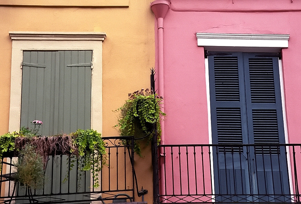 Colorful buildings in French Quarter, New Orleans