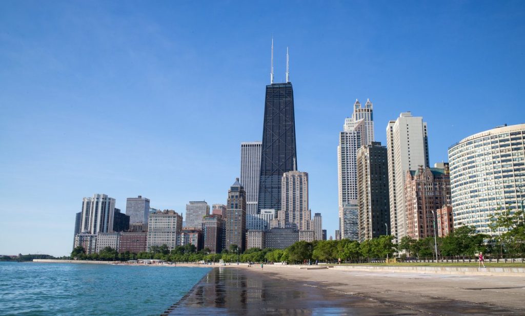 Chicago skyline, Lake Michigan and Oak Street Beach